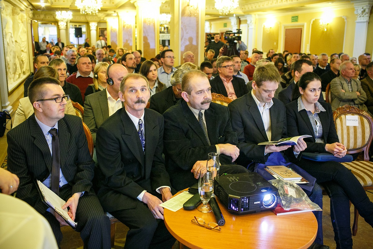 konferencja borówkowa, uprawa borówki, fertygacja borówki, nawożenie borówki