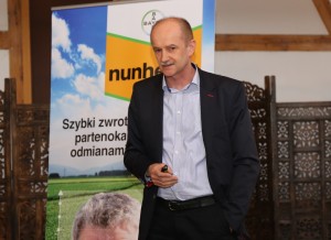 Krzysztof Zachaj z firmy Agrosimex, który omówił nawożenie krzewów jagodowych w warunkach stresu klimatycznego