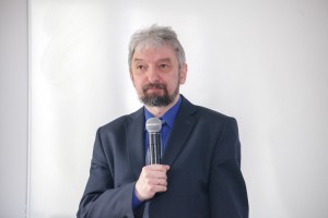 Dr Krzysztof Rutkowski mówił o dobrym przechowywaniu borówki 